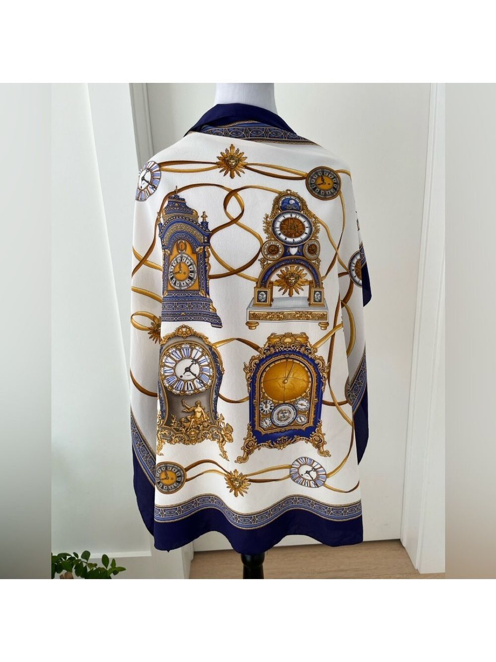 SCARF Square Unsigned Classic Clock Pattern Navy Gold Cream Timeless Chic